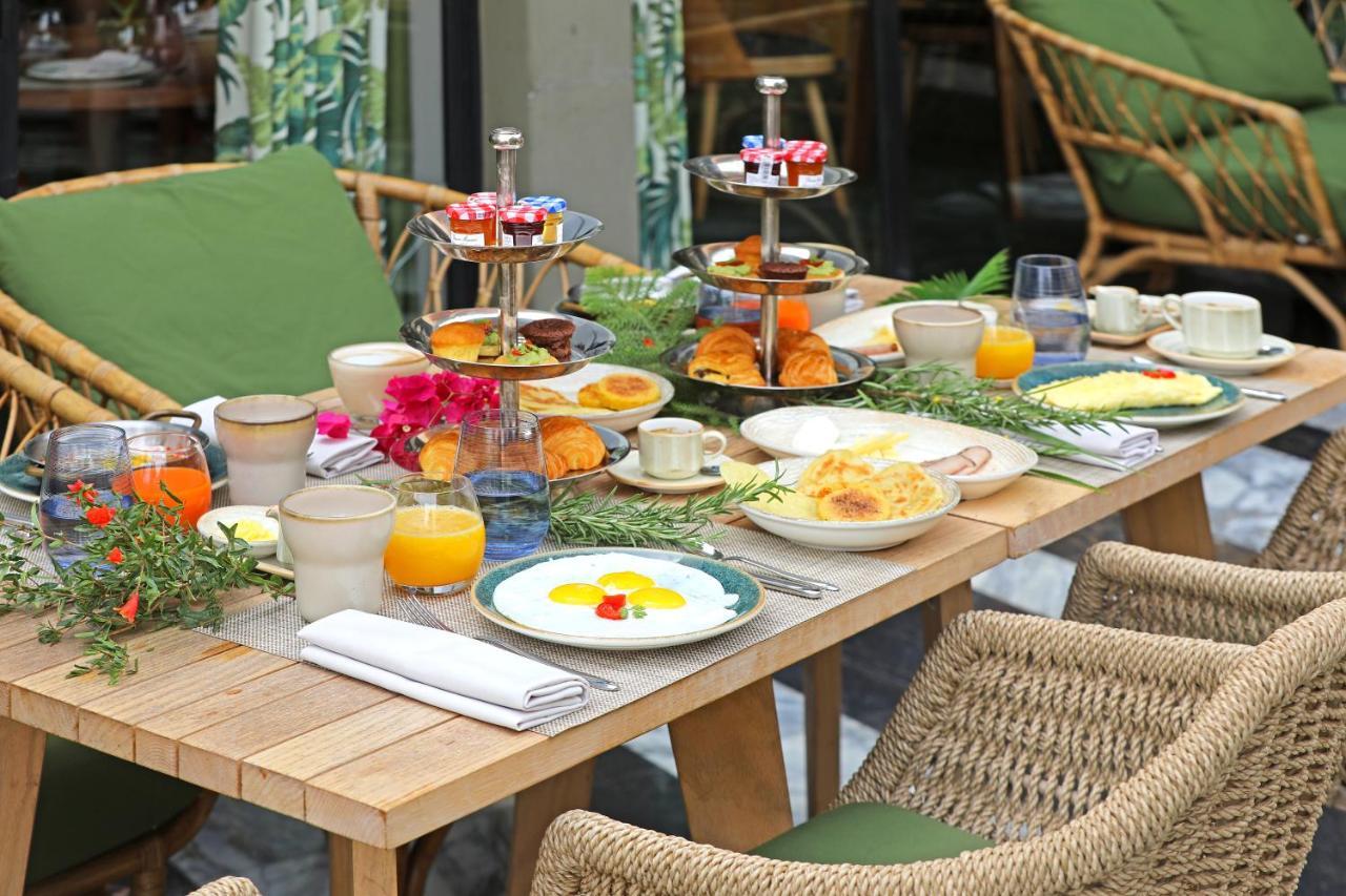 Hotel Jadali & Spa มาร์ราเกช ภายนอก รูปภาพ A breakfast table