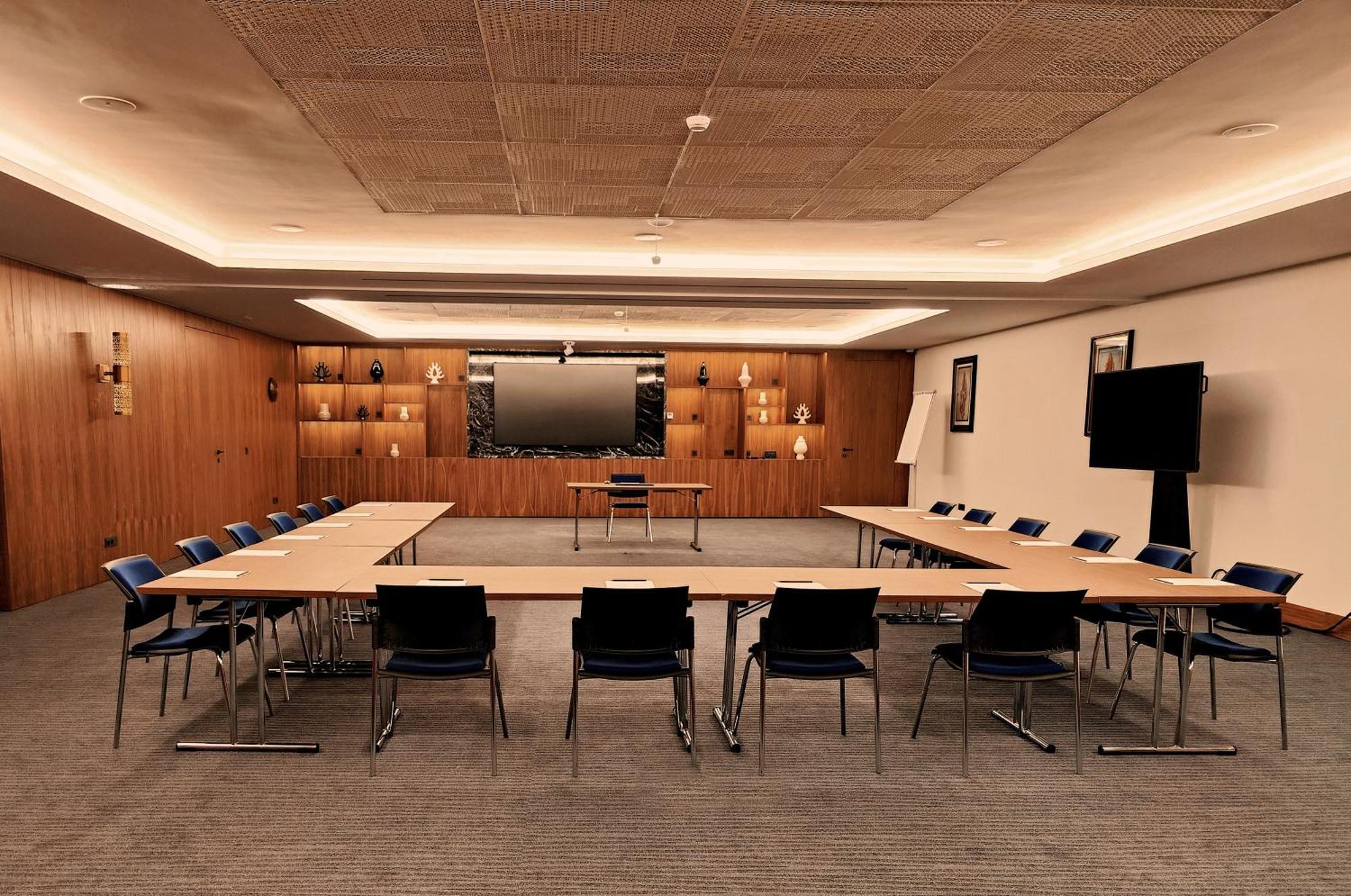 Hotel Jadali & Spa มาร์ราเกช ภายนอก รูปภาพ The meeting room of the Federal Council
